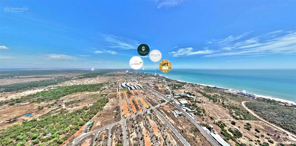 Giá đầu tưu siêu đẹp  view biển giá rẻ  dãy đầu tiên đường 20 m, 2 mặt tiền trước sau.