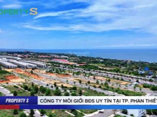 Giá đầu tưu siêu đẹp  view biển giá rẻ  dãy đầu tiên đường 20 m, 2 mặt tiền trước sau.