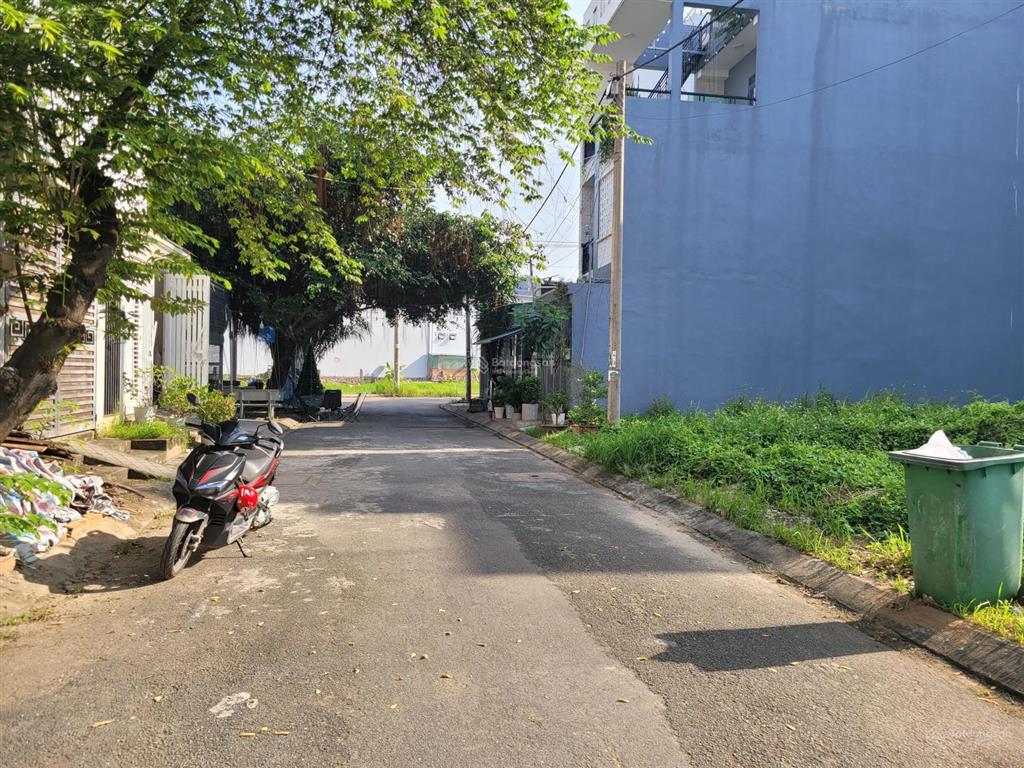 Chỉ 3,9 tỷ cho lô đất 56m2 sổ hồng sẵn đường bưng ông thoàn, quận 9