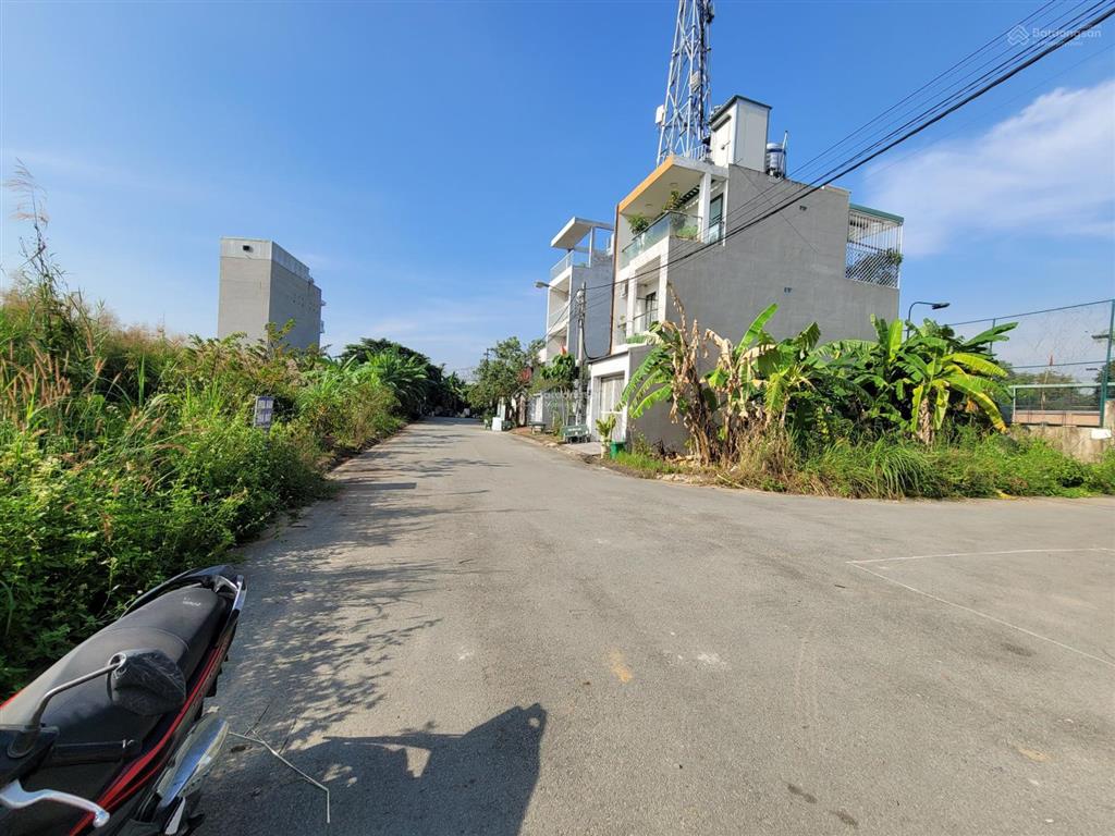 Chỉ 3,9 tỷ cho lô đất 56m2 sổ hồng sẵn đường bưng ông thoàn, quận 9