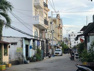 Bán dãy trọ 5x30m cách mt lê văn thịnh chỉ 300m, dt 5x30m, đang có thu nhập 20tr/th , giá chỉ 15 tỷ