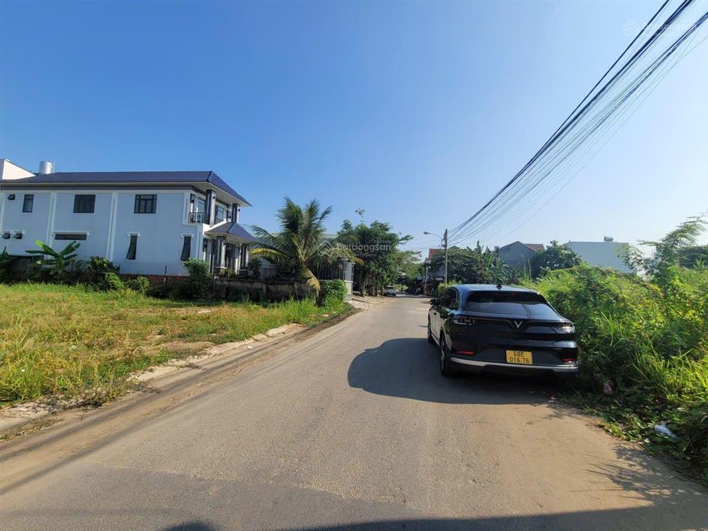 Bán đất kdc samsung village đường bưng ông thoàn, dt 10x25m giá chỉ 12,5 tỷ