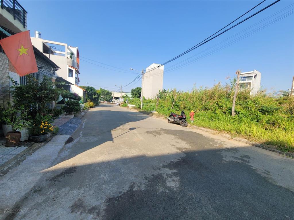 Bán đất đường 10m kdc samsung village 4x16,5 ( 66m2 ) giá chỉ 4,9 tỷ