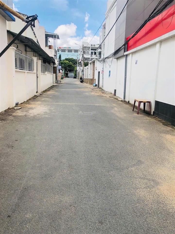 Bán nhà 3 tầng gần vincom lê văn việt, dt 7 x 24m (170m2 ) , thu nhâp 90 tr/th, chỉ 19,8 tỷ