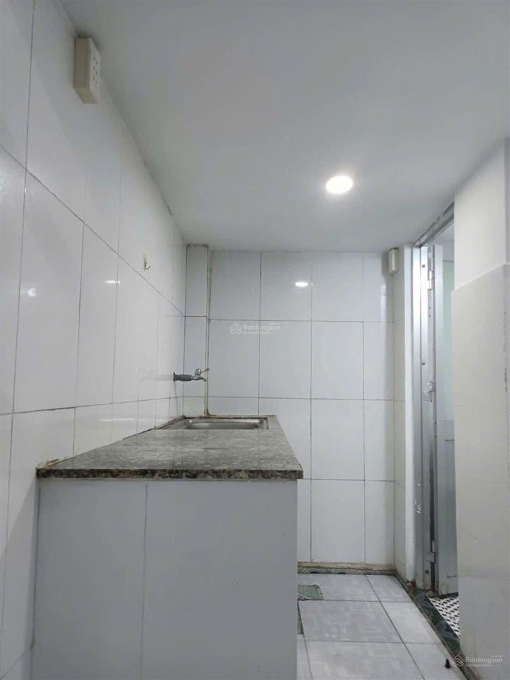 Bán nhà 3 tầng gần vincom lê văn việt, dt 7 x 24m (170m2 ) , thu nhâp 90 tr/th, chỉ 19,8 tỷ