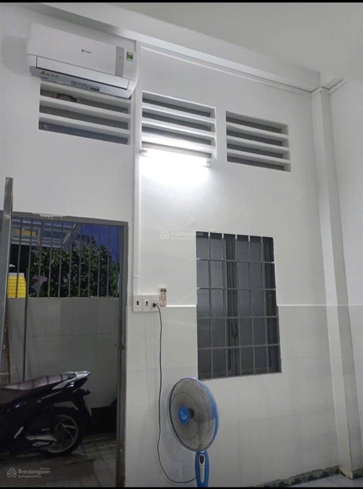 Bán nhà 3 tầng gần vincom lê văn việt, dt 7 x 24m (170m2 ) , thu nhâp 90 tr/th, chỉ 19,8 tỷ