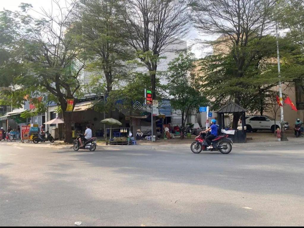 Bán lô góc 2 mt đỗ xuân hợp và đường 56 kdc đông thủ thiêm, dt 214,1m2 giá chỉ 160tr/m2