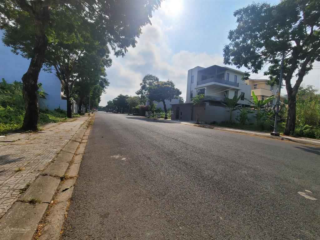 Ngộp bank bán nhà 4 tầng kdc hưng phú đường liên phường, dt 9,6x18,5m (177,6m2) giá chỉ 19 tỷ