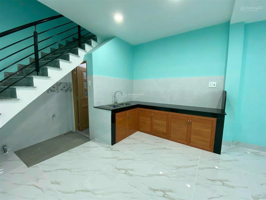 Chính chủ bán nhà đường lò lu  mt đường 4, dt 88,4m2 giá 6,8 tỷ
