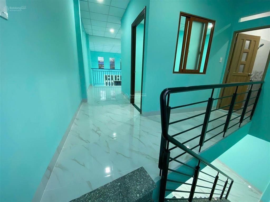 Chính chủ bán nhà đường lò lu  mt đường 4, dt 88,4m2 giá 6,8 tỷ