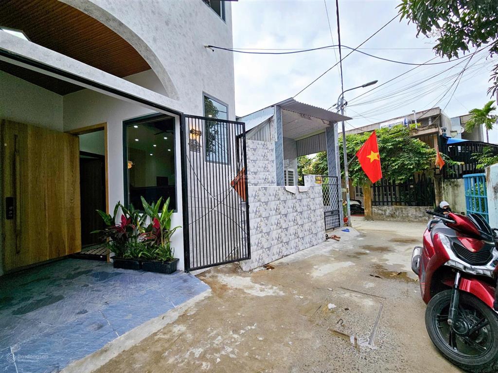 Bán nhà 3 tầng mới xây full nội thất kiệt trường chinh giá tốt