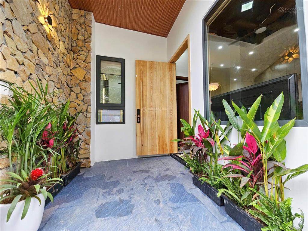 Bán nhà 3 tầng mới xây full nội thất kiệt trường chinh giá tốt