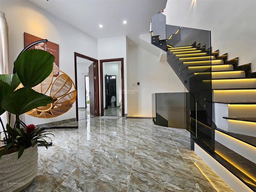 Bán nhà 3 tầng mới xây full nội thất kiệt trường chinh giá tốt