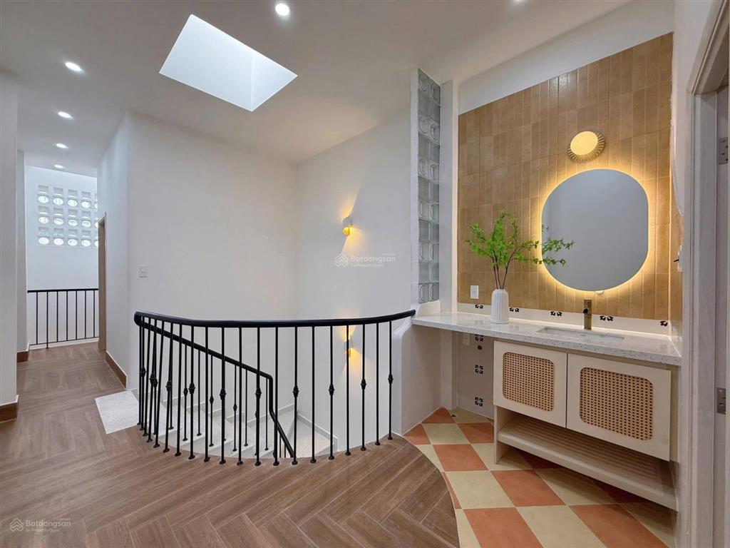 Bán nhà 2 tầng mới full nội thất kiệt mai lão bạng quận hải châu giá tốt