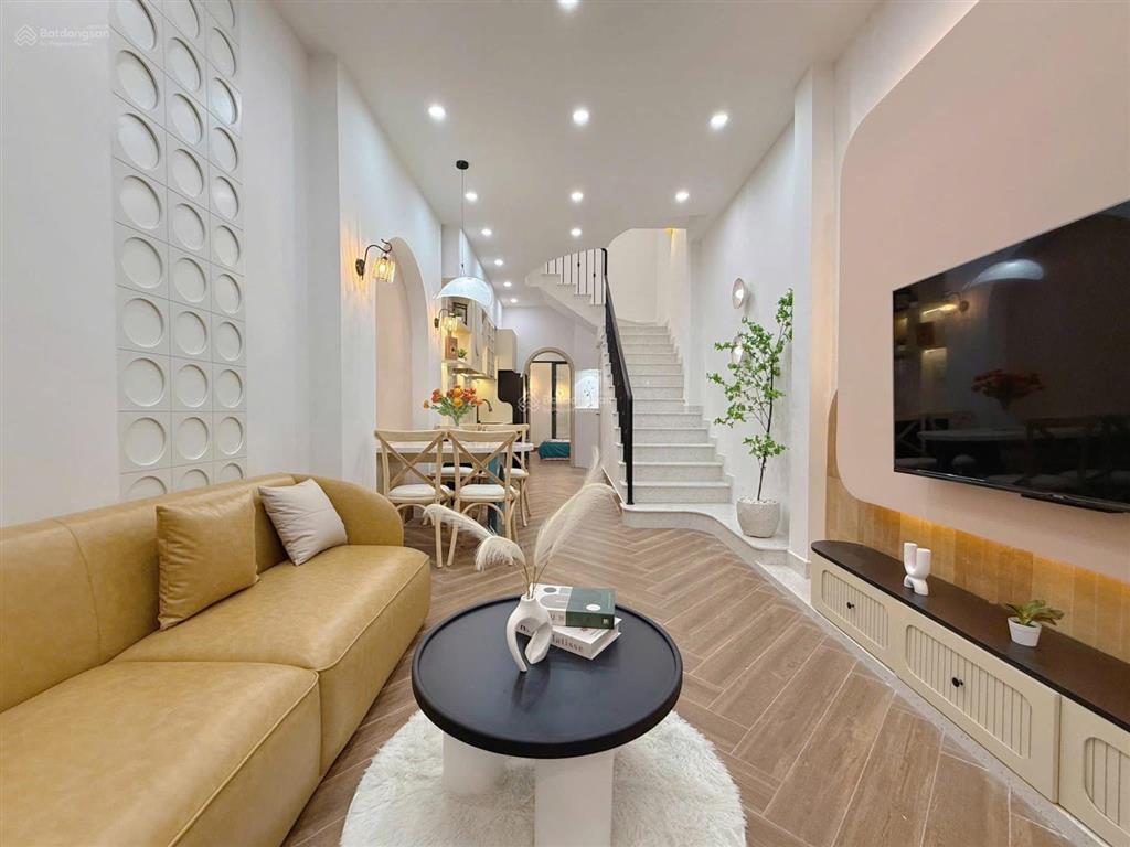 Bán nhà 2 tầng mới full nội thất kiệt mai lão bạng quận hải châu giá tốt