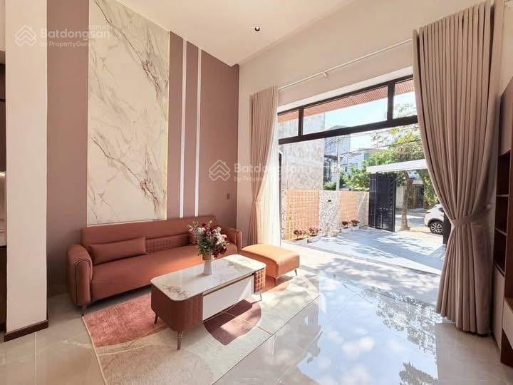 Bán nhà 3 tầng mới full nội thất mặt tiền đường nguyễn như hanh 102m2 giá tốt