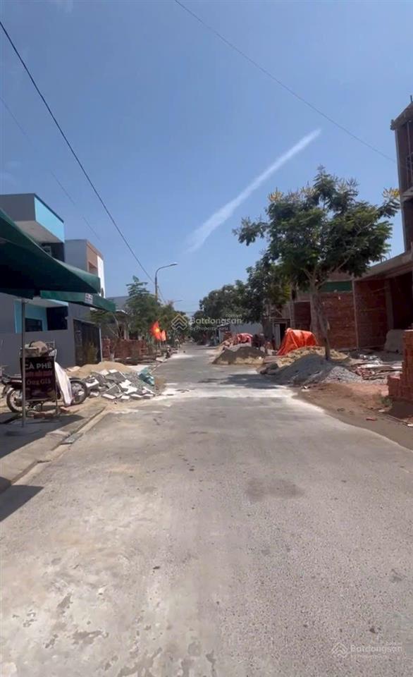 Bán 100m2 đất đường bùi bỉnh uyên gần bãi tắm non nước giá 4,6 tỷ