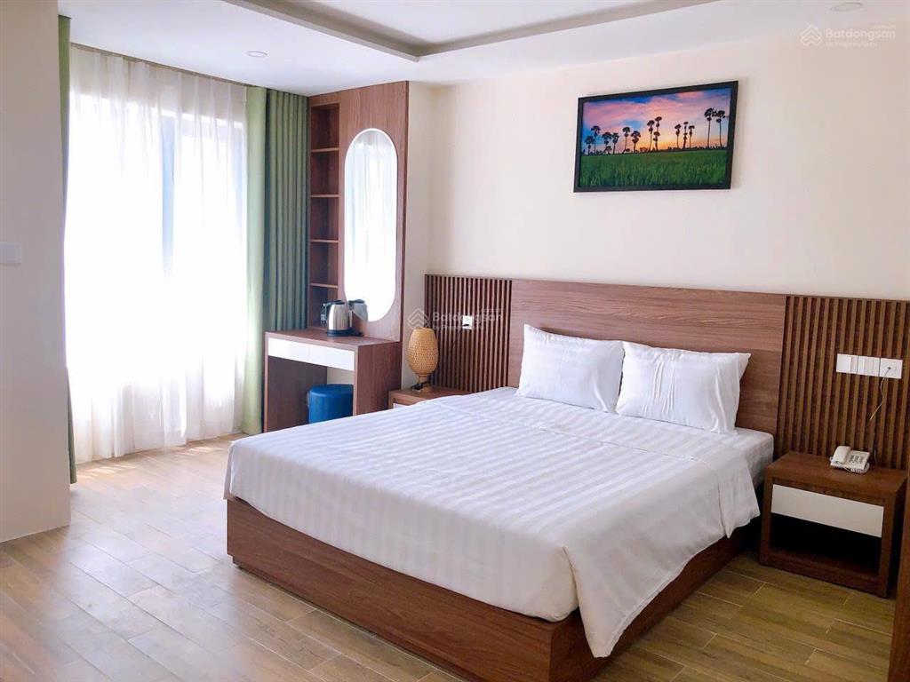 Bán khách sạn 22 phòng kiêm căn hộ tại đường hùng vương, phường lộc thọ, thành phố nha trang