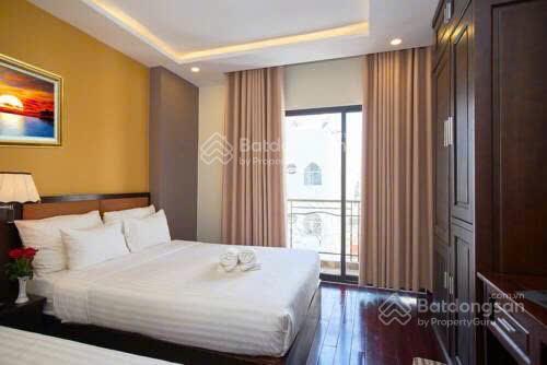 Bán khách sạn phố hùng vương, nha trang, cách biển trần phú 300m2 dòng tiền 720 tr/năm