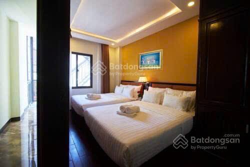 Bán khách sạn phố hùng vương, nha trang, cách biển trần phú 300m2 dòng tiền 720 tr/năm