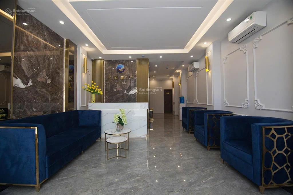 Bán khách sạn mini đường trần phú, lộc thọ, có 15 phòng ngủ, dòng tiền 70tr/tháng