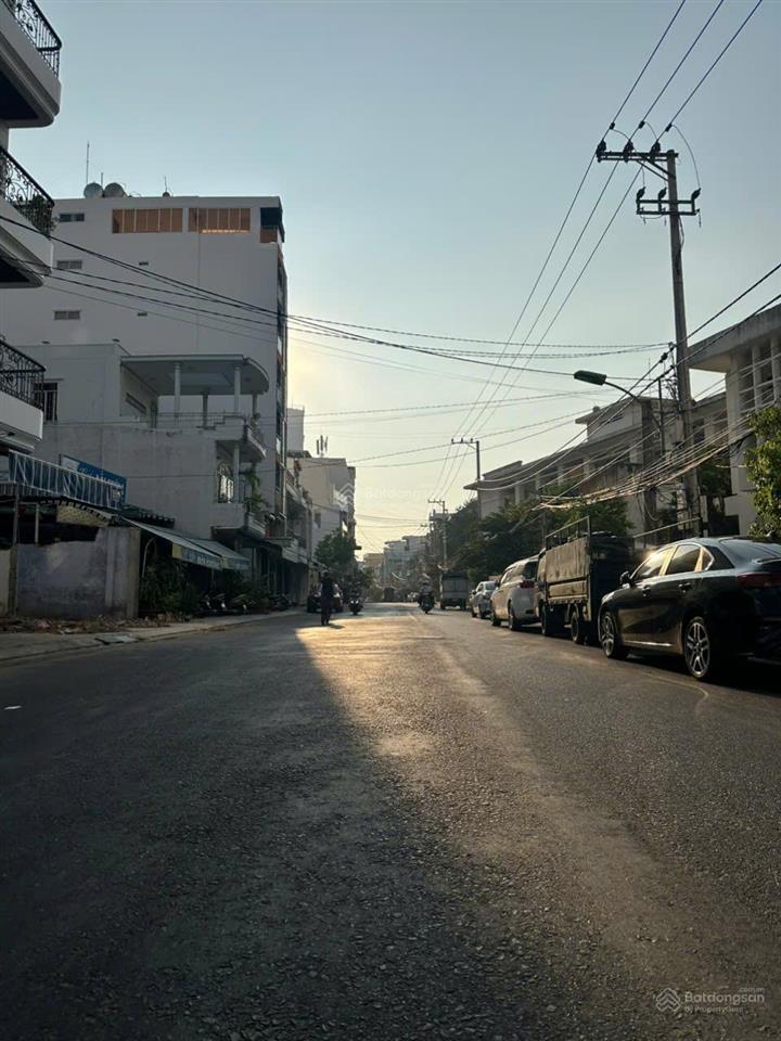 Bán đất mặt đường nguyễn bỉnh khiêm, phường nha trang, cách nhà khách t78 tầm 200m