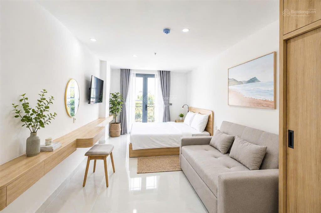 Chuyển nhượng toà 37 căn hộ cao cấp gần bãi tắm hòn chồng dòng tiền 400 tr/ tháng
