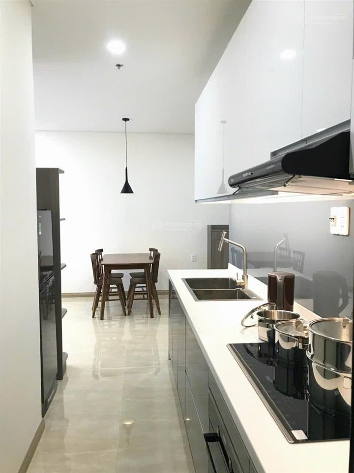 Cho thuê căn 2 pn monarchy  full nội thất vị trí trung tâm