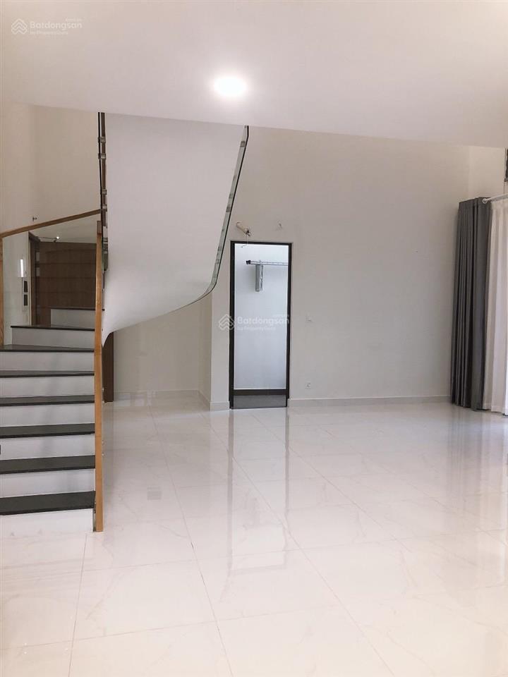 Bán căn hộ pegasuite 2 nhận nhà 2024 có sổ hồng sẵn  duplex  trần cao 5,9m  2pn 2wc, 0972 806 ***