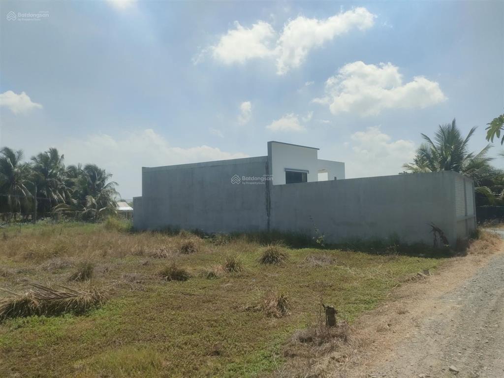 126.4m2 lô đất nở hậu hiếm có tại long định