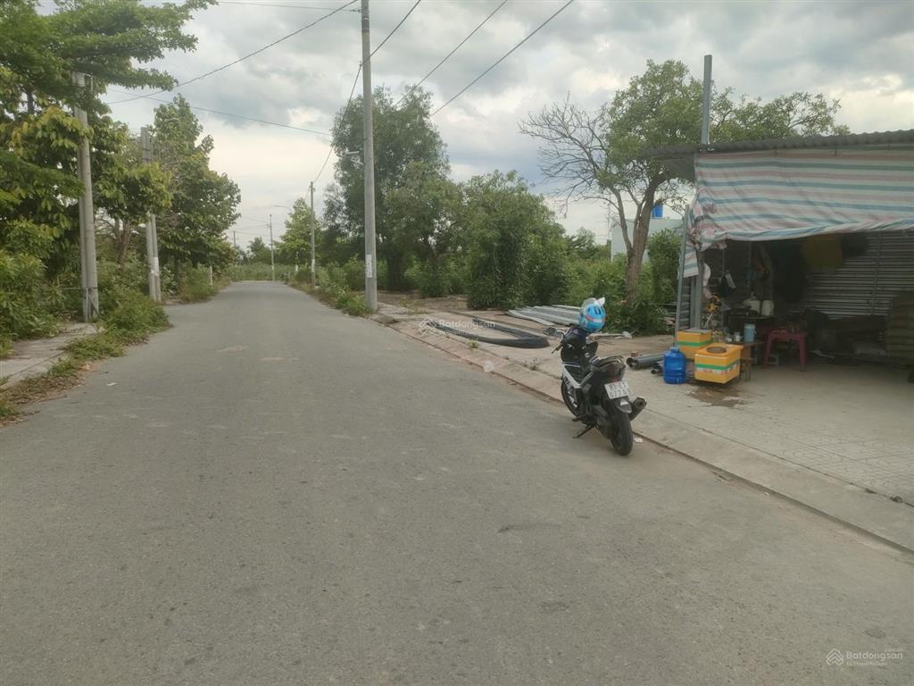 Trục đường chính kdc bán gấp 980 triệu 5x17m