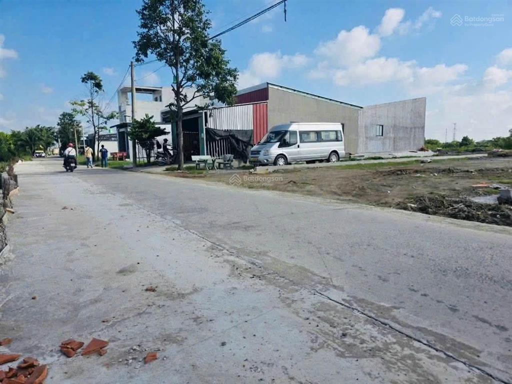 2000m2 đất skc gần trung tâm bến lức chủ kẹt bán gấp từ 15 tỷ còn 12,5 tỷ