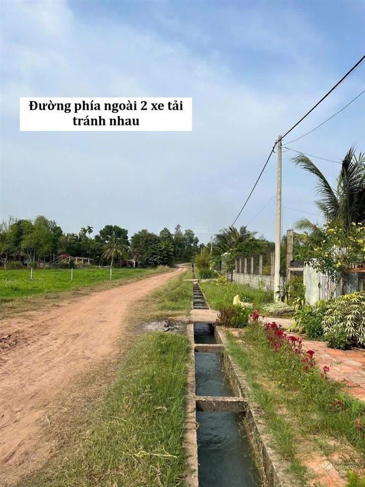 Chạm đáy 1000m2 đất vườn chỉ 1,25 tỷ cách cao tốc chỉ 1,5km