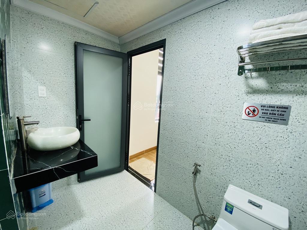 Phòng cao cấp, full nội thất. gần đài truyền hình và trường khoa học xã hội  nhân văn 200 mét.