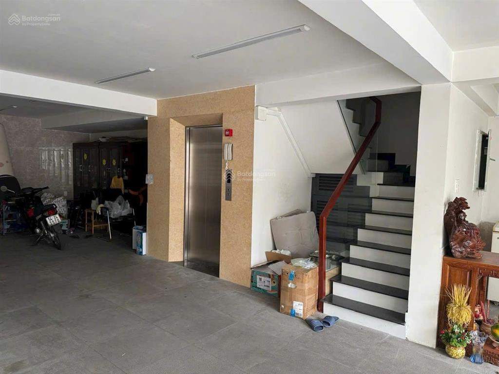 Bán căn góc 2 mặt tiền ngang 7m có gara  thang máy khu bên sông gần gigamall kdc an ninh