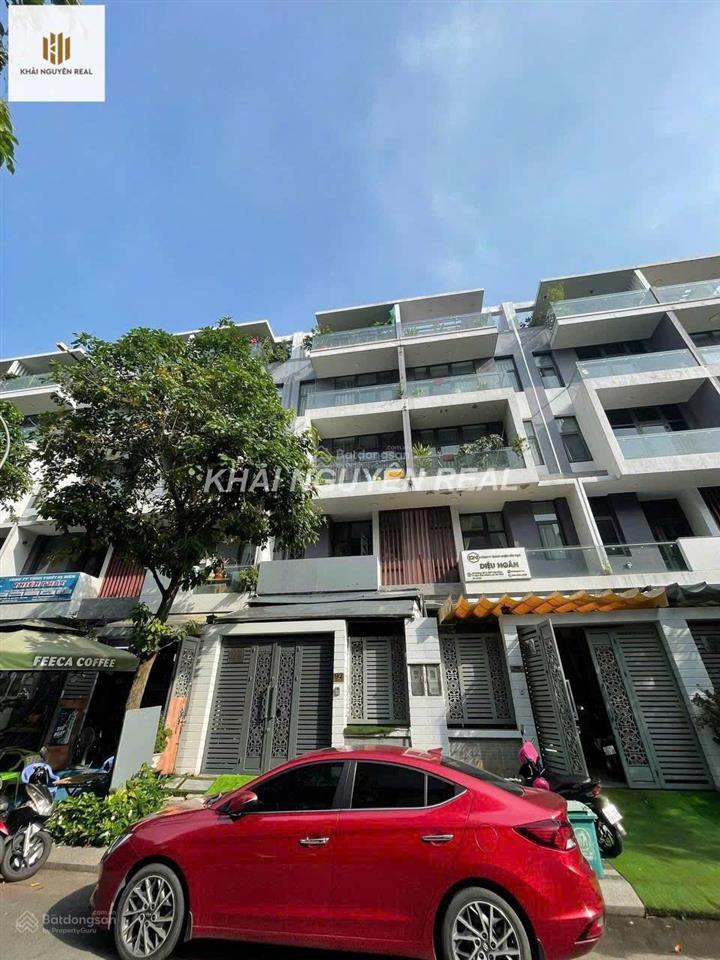Cần bán căn nhà vạn phúc city hoàn thiện đường lớn city 5x175tầng, giá chỉ 17,9 tỷ sổ hồng riêng