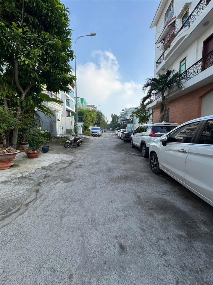 Chủ cần bán nhà đẹp đường 25 khu bên sông 6,8x17 hiệp bình chánh, gần gigamall phạm văn đồng shr