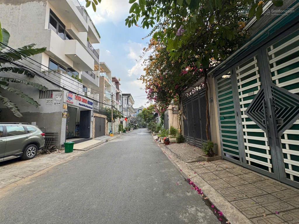 Bán nhà đường số 37 ngang khủng 6m phường hiệp bình chánh khu dân cư an ninh sạch sẽ. giá tốt.