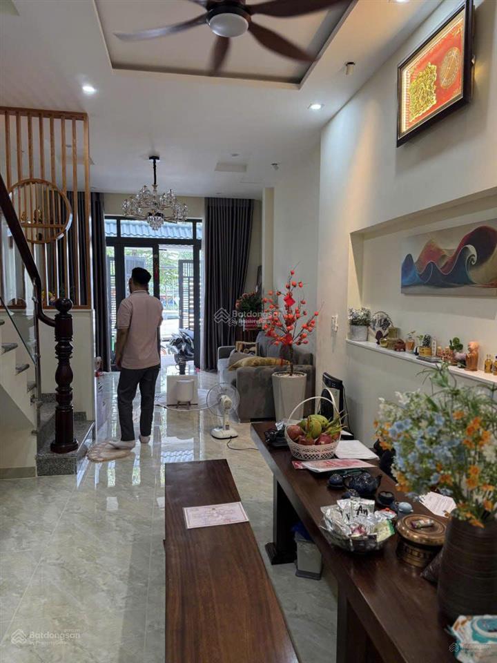 Bán nhà 4 lầu mặt tiền hẻm xe tải 14mét  đường số 8 ngay phở huỳnh trâm  ra quốc lộ 13 300m