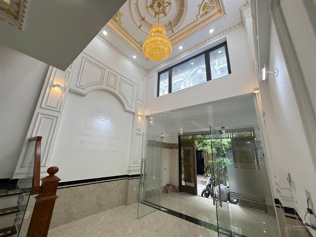Khu nhà cực đẹp ngay vạn phúc city 4 tầng xe hơi đậu trong nhà khu vip thủ đức sát quốc lộ 13