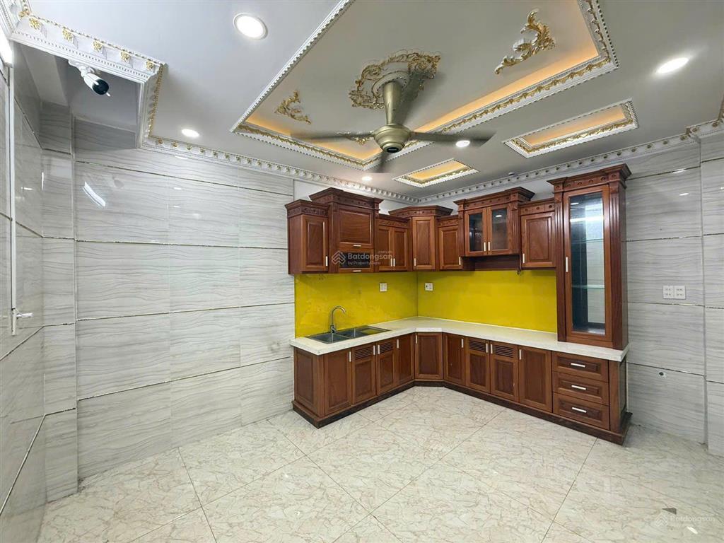 Khu nhà cực đẹp ngay vạn phúc city 4 tầng xe hơi đậu trong nhà khu vip thủ đức sát quốc lộ 13