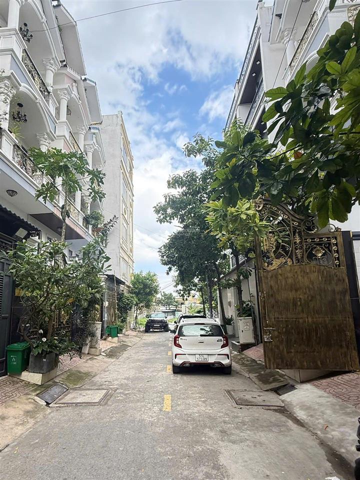 Chủ cần bán gấp lô đất ngay gần vạn phúc đường xe hơi 7 m cách quốc lộ 13 chỉ vài bước chân