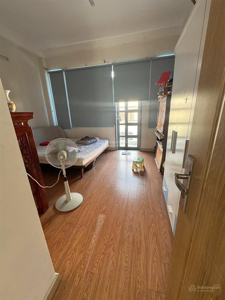 Chủ gửi bán nhà 3 lầu  khu dân cư thành uỷ  đường 18 phạm văn đồng  có công viên nội khu.
