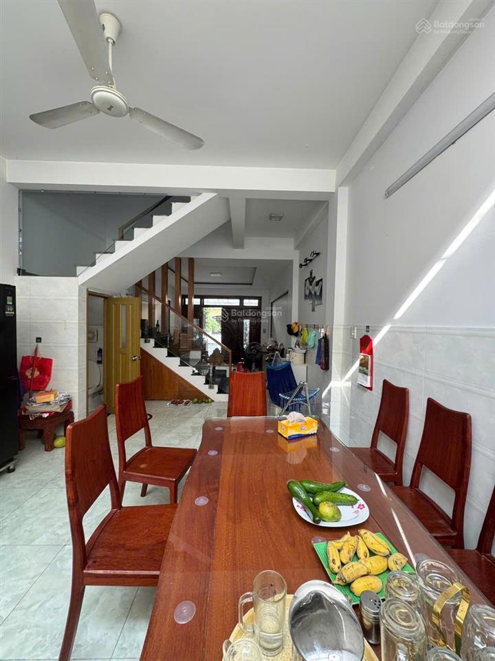 Chủ gửi bán nhà 3 lầu  khu dân cư thành uỷ  đường 18 phạm văn đồng  có công viên nội khu.