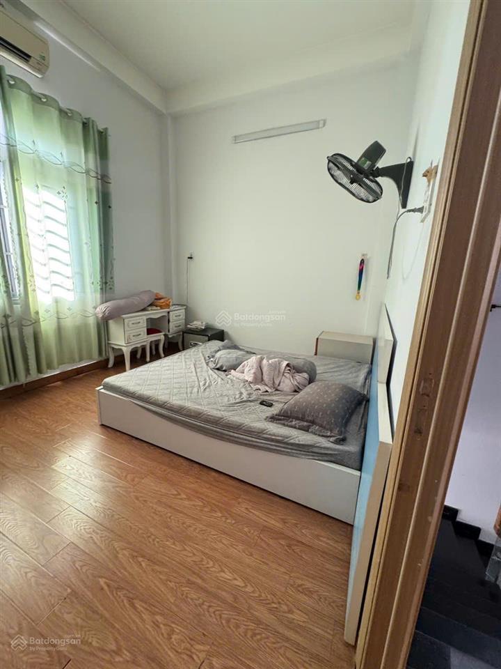 Chủ gửi bán nhà 3 lầu  khu dân cư thành uỷ  đường 18 phạm văn đồng  có công viên nội khu.