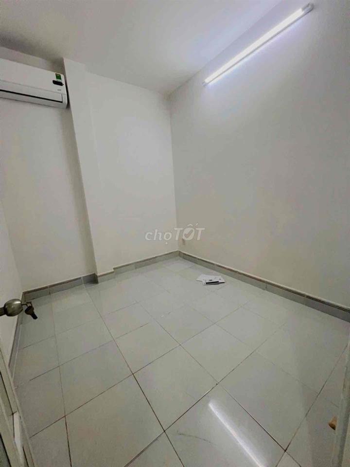HẺM XE HƠI- LÊ TRỌNG TẤN-KHÔNG QUY HOẠCH- KHÔNG LỖI- DT 4x11-