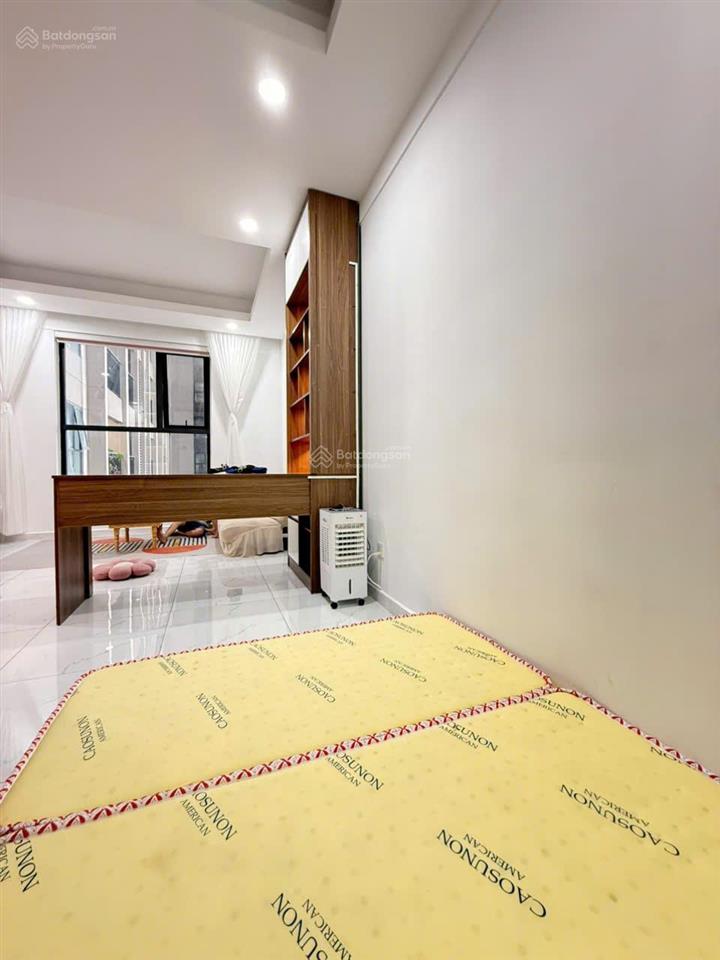 Cho thuê căn hộ studio full nội thất cao cấp opal skyline cách thủ đức 20p xe máy