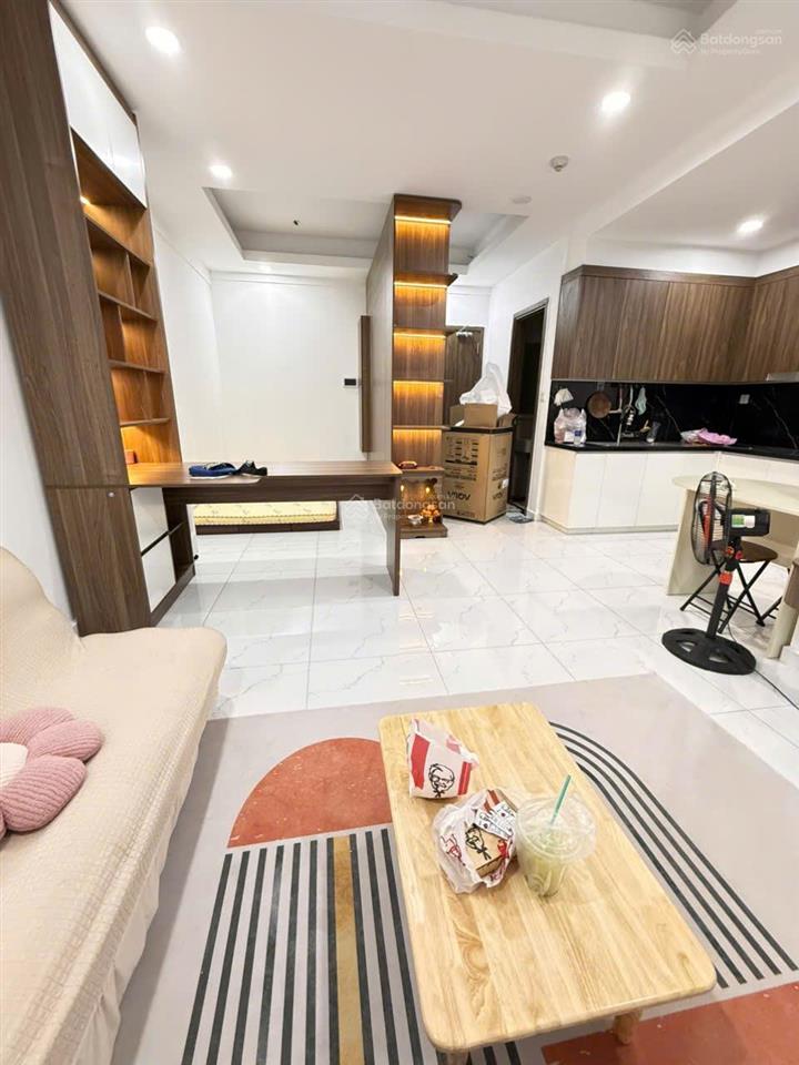 Cho thuê căn hộ studio full nội thất cao cấp opal skyline cách thủ đức 20p xe máy