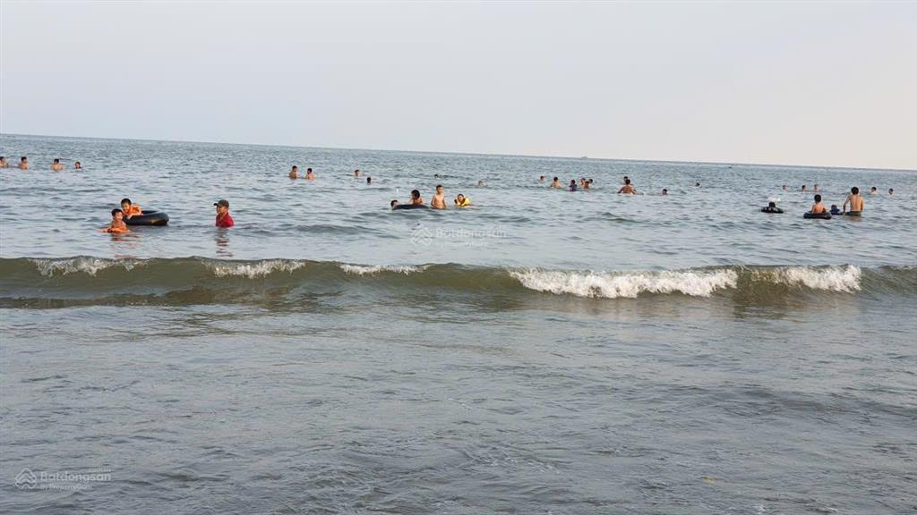Bán đất view sông lớn cạnh ủy ban xã hải đông