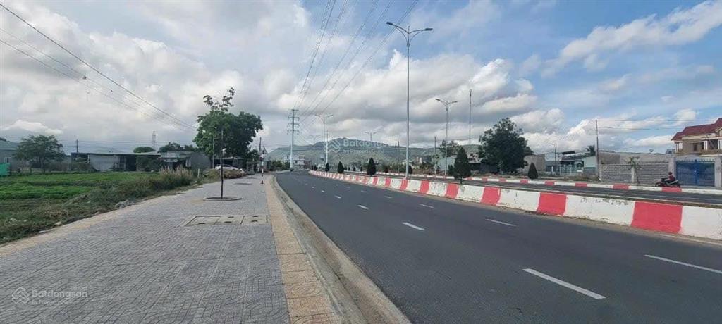 Chính chủ bán lô đất tuyến tránh 56, tân hải, phú mỹ, tp. hồ chí minh